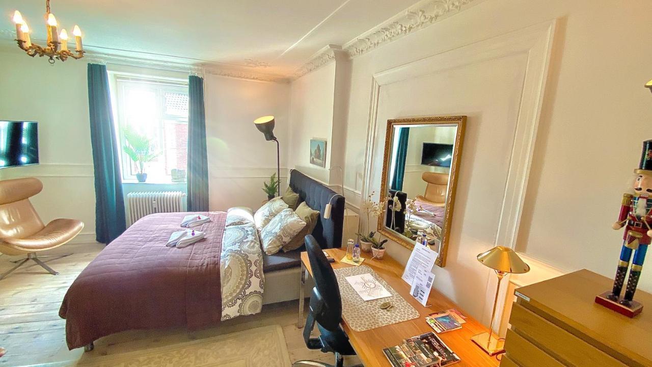 Four Individual Beautiful Spacious Rooms In Stylish Apartment Copenhagen Exterior photo
