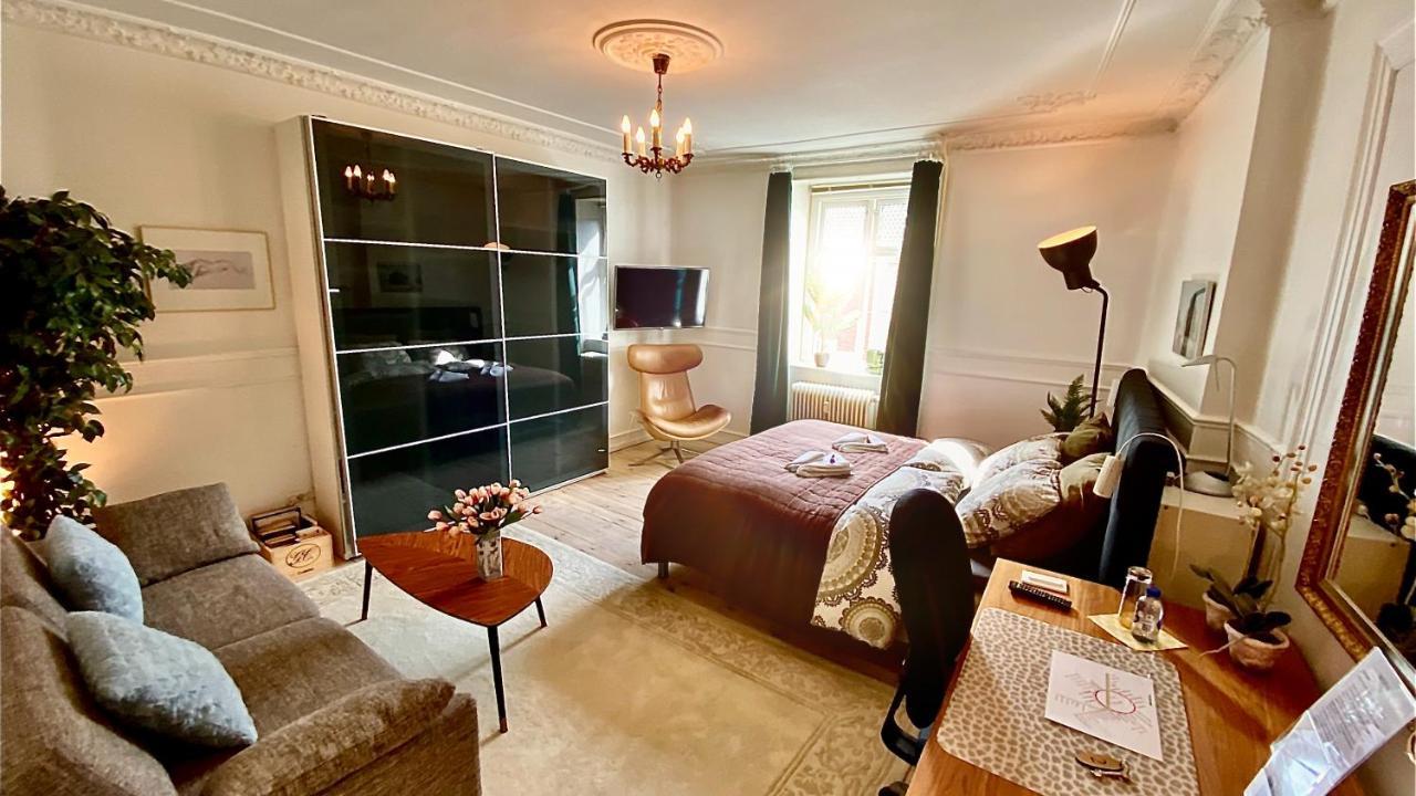 Four Individual Beautiful Spacious Rooms In Stylish Apartment Copenhagen Exterior photo